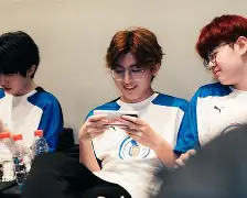 九州娱乐官方网站登录入口（九州娱乐体育、真人、游戏）-关于快船队老将关键时刻挺身而出，助球队逆转胜的信息