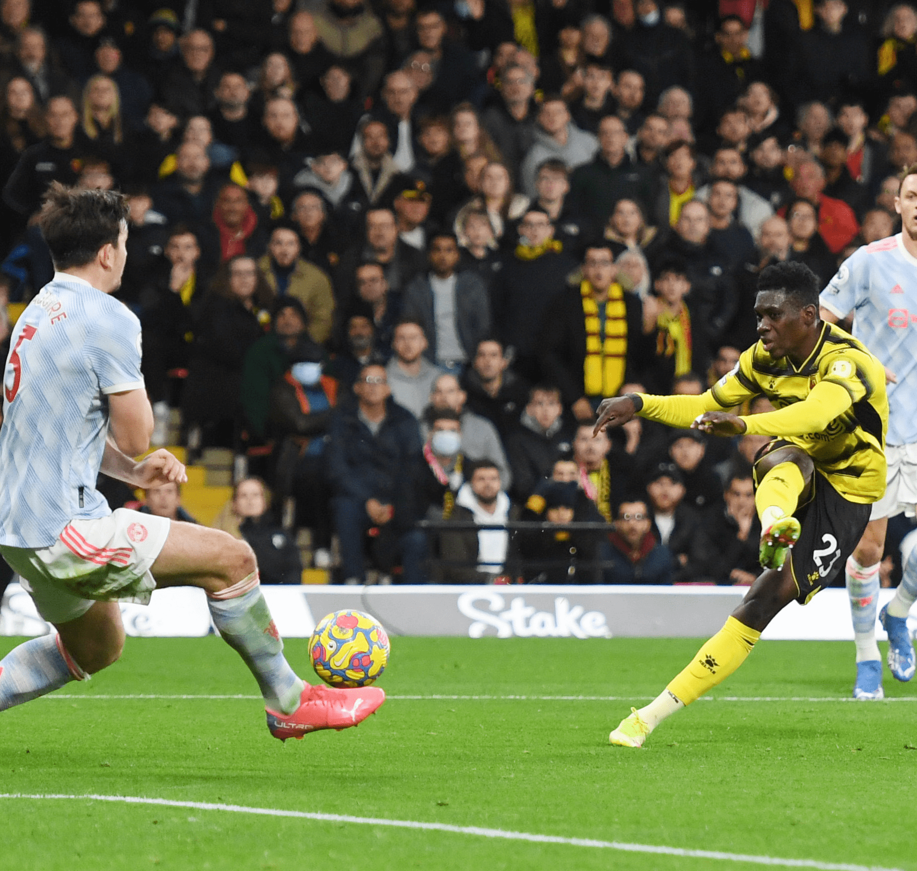 九州娱乐官方网站登录入口（九州娱乐体育、真人、游戏）-莱斯特城逆袭胜曼联，球迷欢欣鼓舞的简单介绍